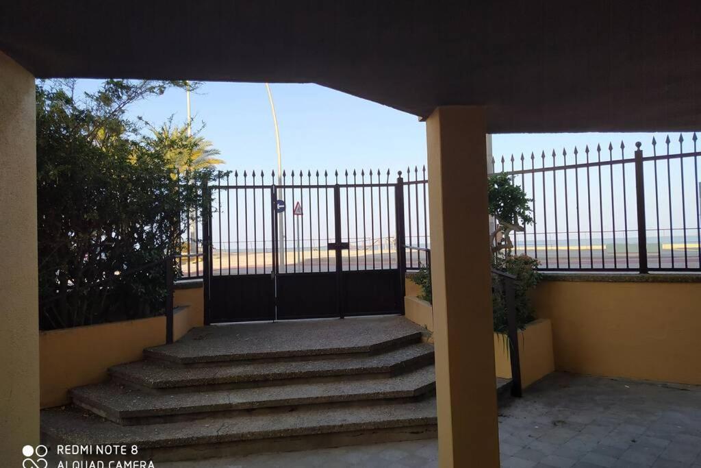 Apartamento En Primera Linea De Playa Sanlúcar de Barrameda Eksteriør billede